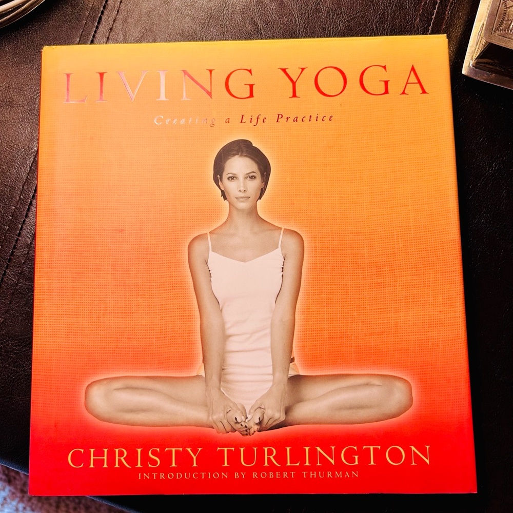 Christy Turlington LIVING YOGA Book